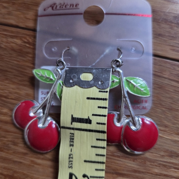 Y2K Ardene Cherry Dangle Earrings 🍒 Early 2000s Mallcore Kawaii Retro Chic - Picture 3 of 4